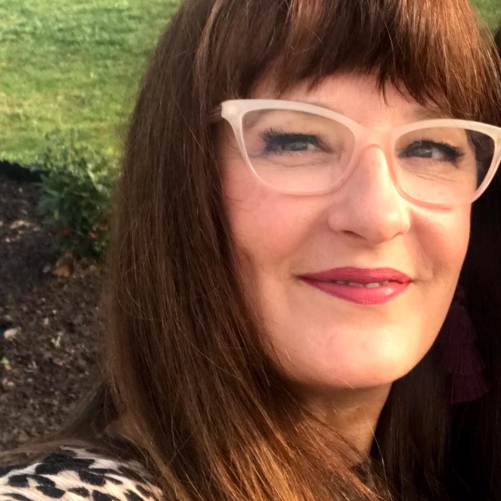 Meet your Posher, Claudia